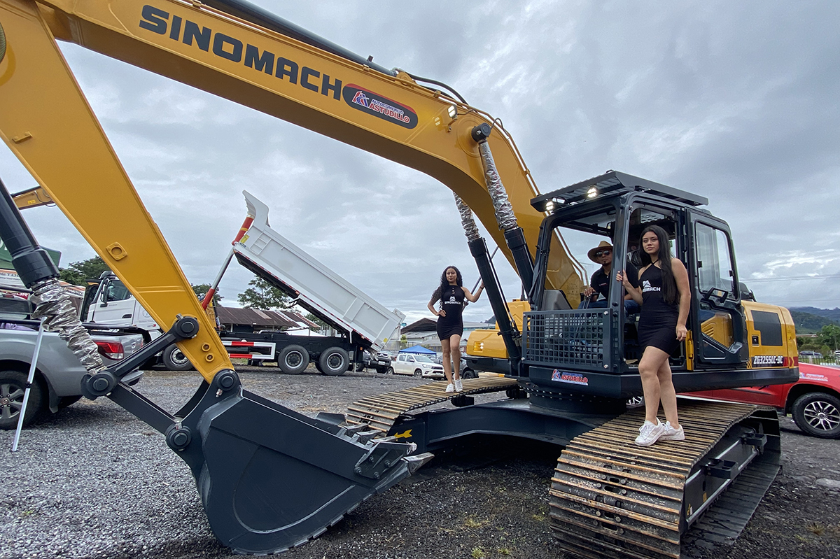 3255 Hydraulic crawler excavator (4).jpg