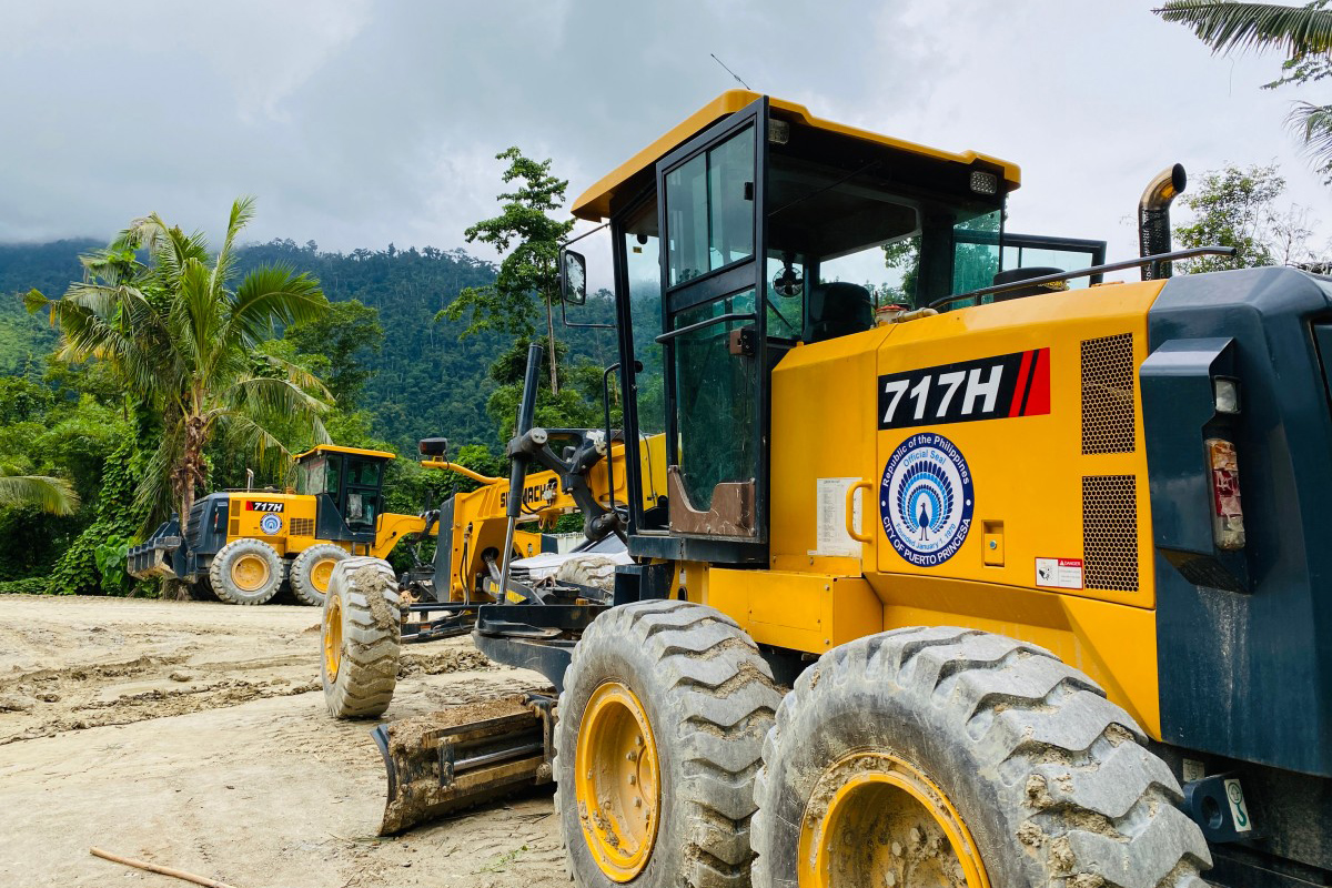 717H MOTOR GRADER (1).jpg