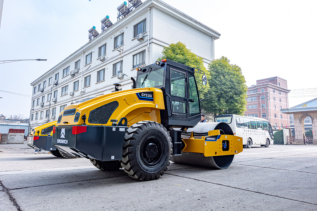GYS10J SINGLE DRUM VIBRATORY COMPACTOR (4).jpg