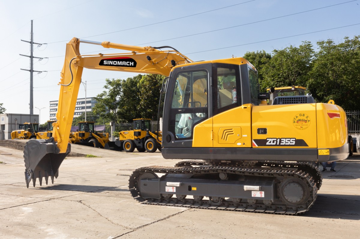 ZG135S Hydraulic crawler excavator (1).jpg