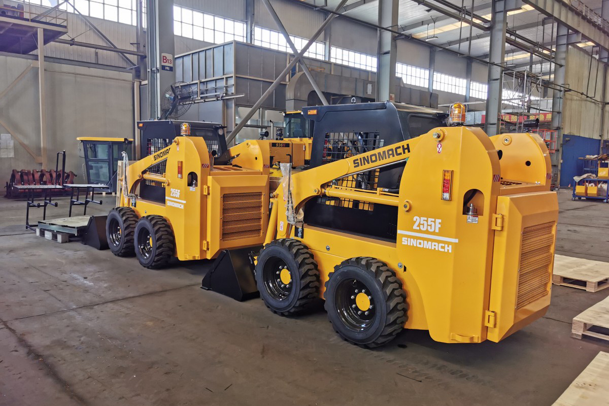 255F Wheeled skid steer loader  (3).jpg