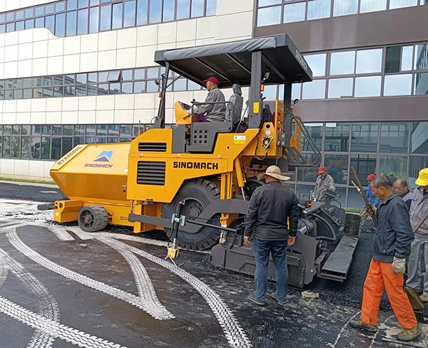 GYA6000L Asphalt concrete paver (1)