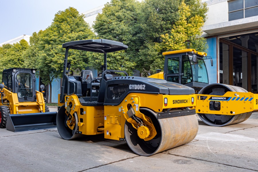GYD062J Double-drum Hydrostatic Vibratory Roller (2).jpg
