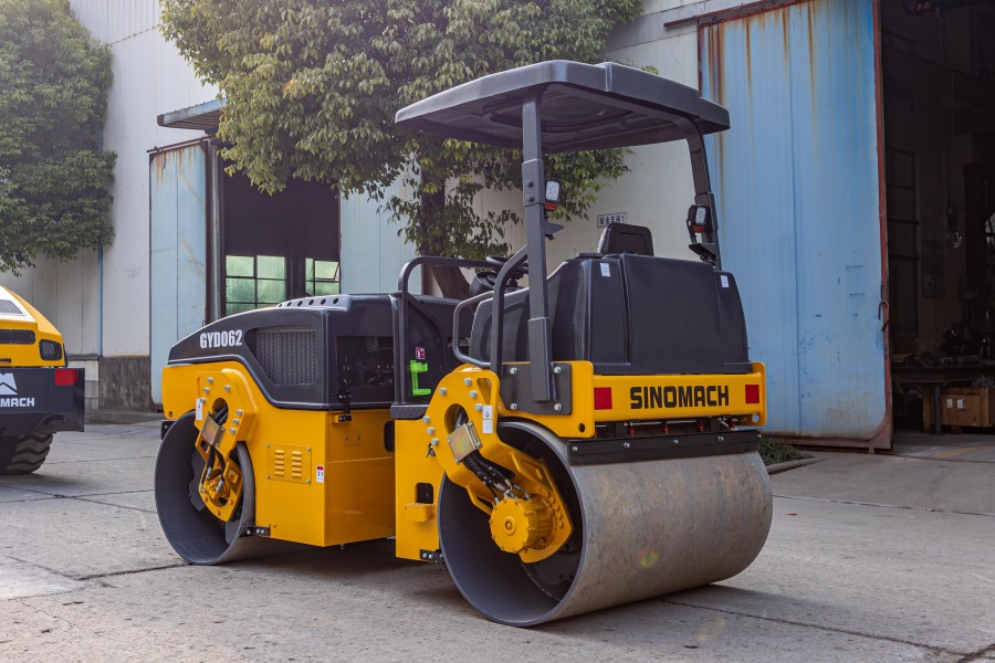 GYD062J Double-drum Hydrostatic Vibratory Roller (5).jpg
