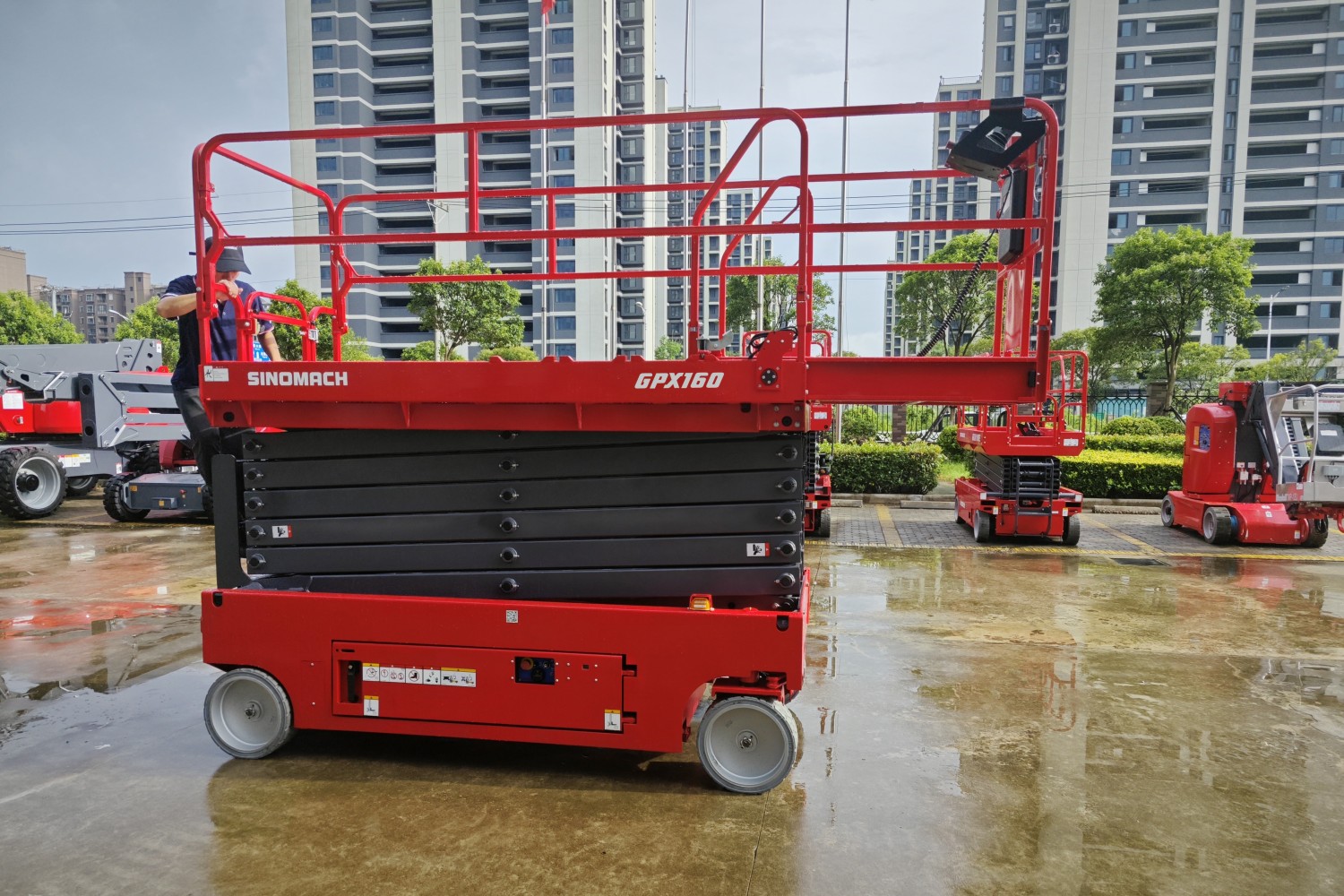 GKX160E Aerial Work Platform (6)
